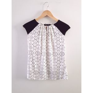 ✨3/$15 Ivanka Trump | Black&White Blouse